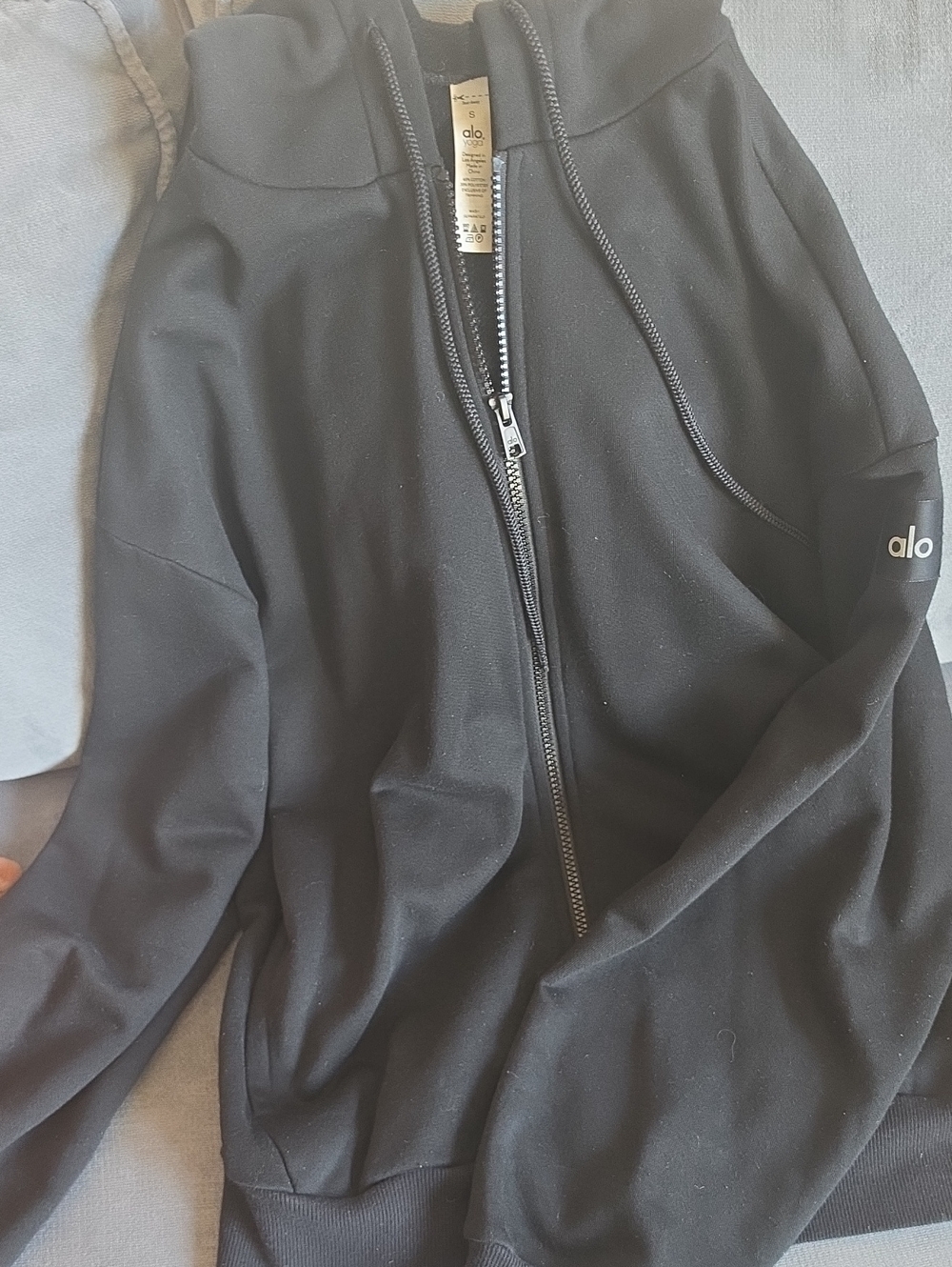ALO Yoga women's Black Full-Zip hoodie